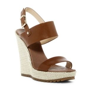 NWOT Vince Camuto Garadin Wedge Sandal Size 8.5